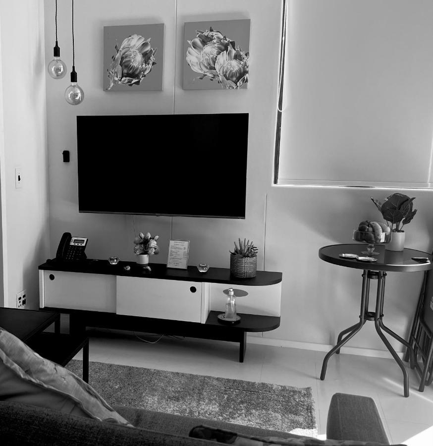 Flamingo Sea Point Sea View Luxury Best Position 1 Bedroom Apartment Queen Size Bed & Inverter For Tv Kaapstad Buitenkant foto