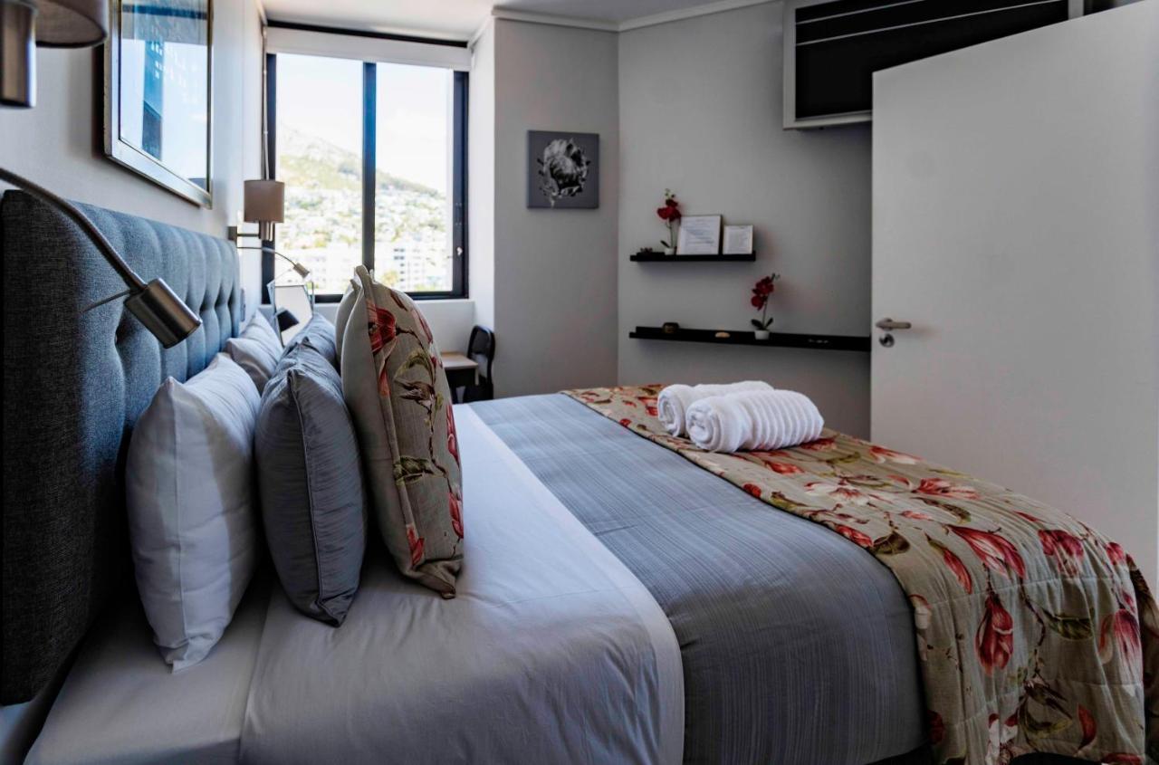 Flamingo Sea Point Sea View Luxury Best Position 1 Bedroom Apartment Queen Size Bed & Inverter For Tv Kaapstad Buitenkant foto