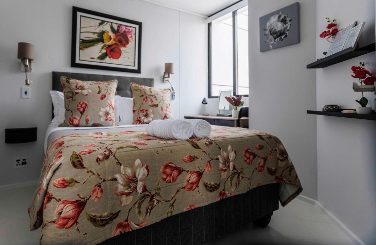 Flamingo Sea Point Sea View Luxury Best Position 1 Bedroom Apartment Queen Size Bed & Inverter For Tv Kaapstad Buitenkant foto