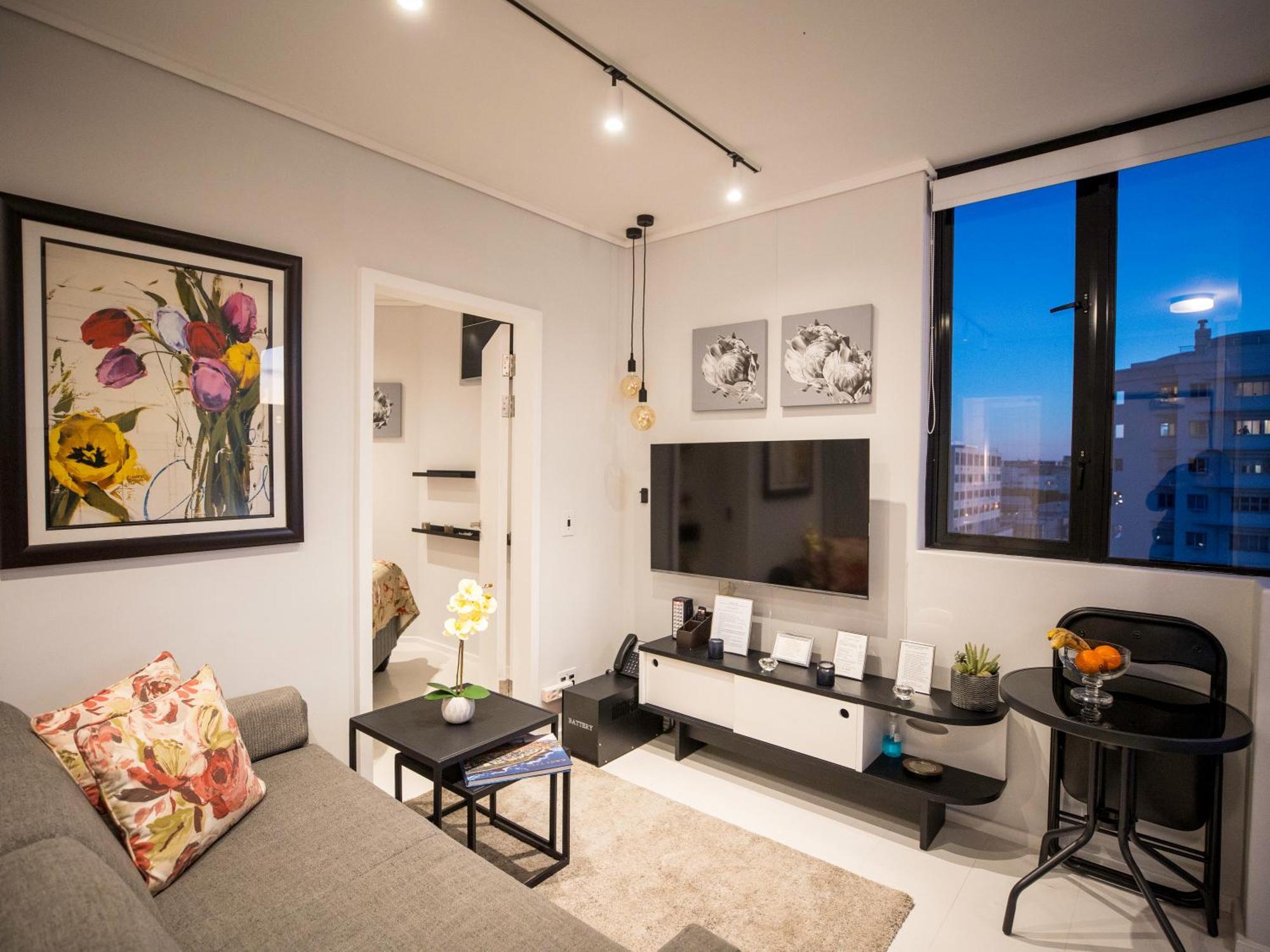 Flamingo Sea Point Sea View Luxury Best Position 1 Bedroom Apartment Queen Size Bed & Inverter For Tv Kaapstad Buitenkant foto